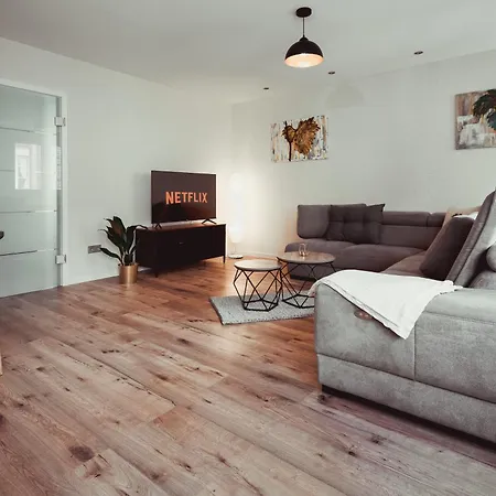 Geraeumige Mosel-Fewo Fuer Die Ganze Familie - Grosse Dachterrasse - Netflix - Waschmaschine & Trockner Senheim Exterior foto
