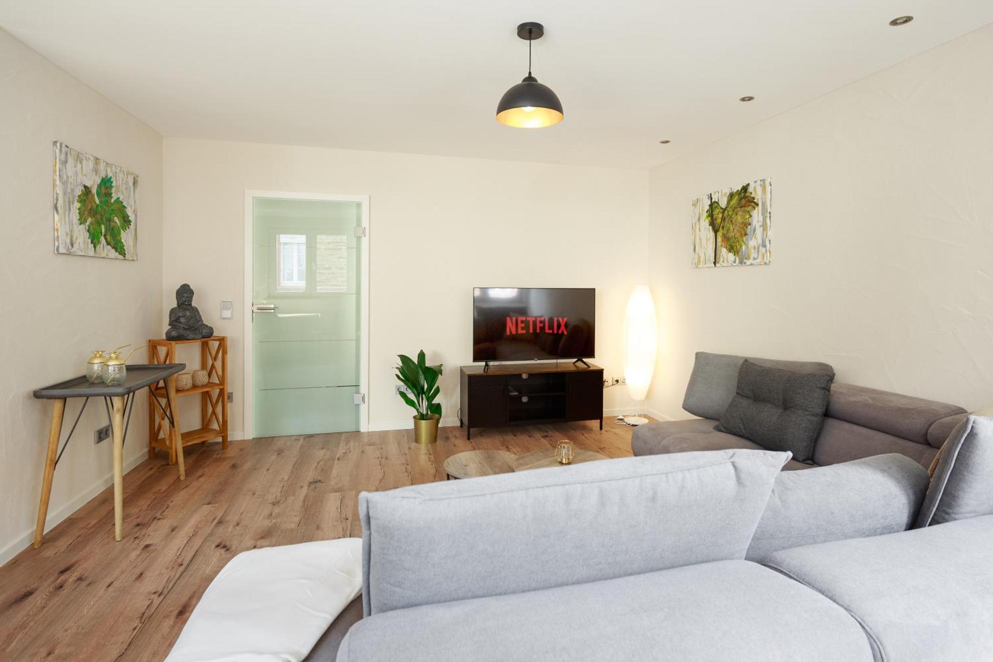 Geraeumige Mosel-fewo Fuer Ganze Familie - Grosse Dachterrasse - Netflix - Waschmaschine & Trockner Apartment