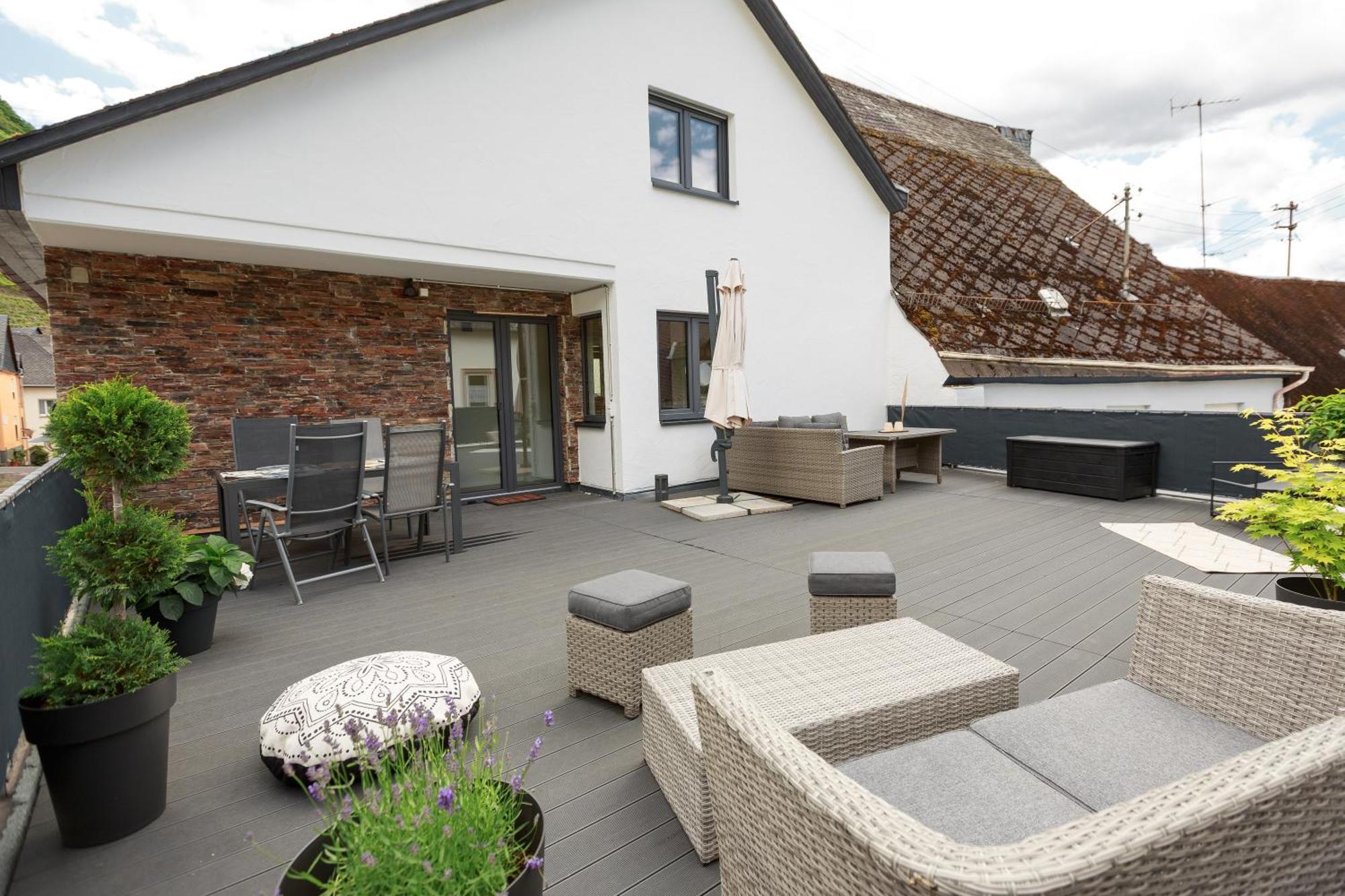 Geraeumige Mosel-fewo Fuer Ganze Familie - Grosse Dachterrasse - Netflix - Waschmaschine & Trockner Apartment *
